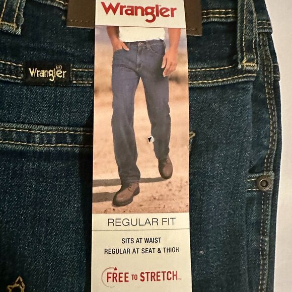 Wrangler Men's Jeans Size 40X30 Dark Blue Free To Stretch Regular Fit Denim NEW - Picture 6 of 14